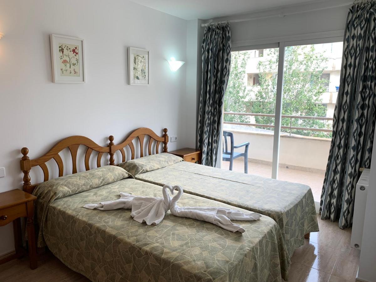 Edificio C'An Patilla Cala Ratjada  Bagian luar foto